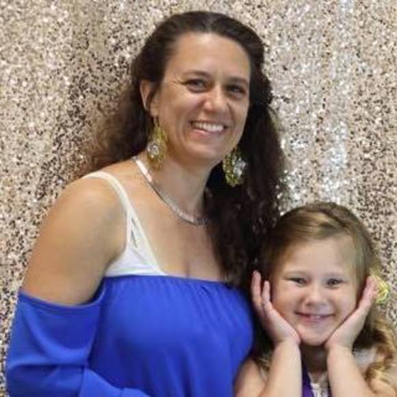 Meet your Posher, Lisa - Picture 1 of 1